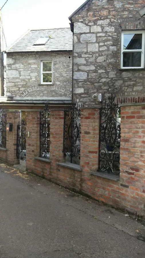 Historic Hideaway In Cork City Centre Apartment