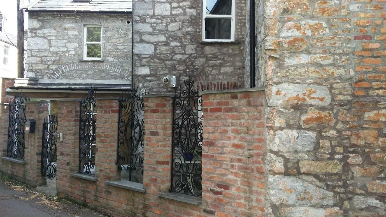 Historic Hideaway In Cork City Centre Apartment