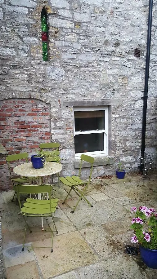 Historic Hideaway In Cork City Centre Apartment