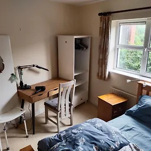 Crescent Homestay Cork